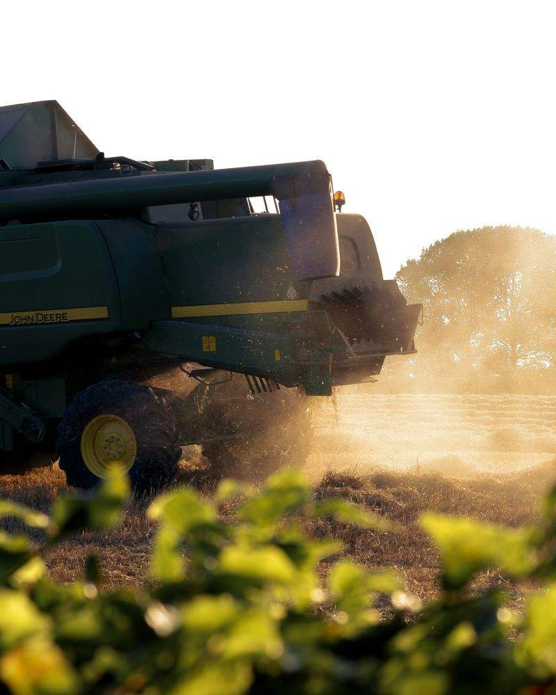 Suministro y aplicación de insumos agrícolas